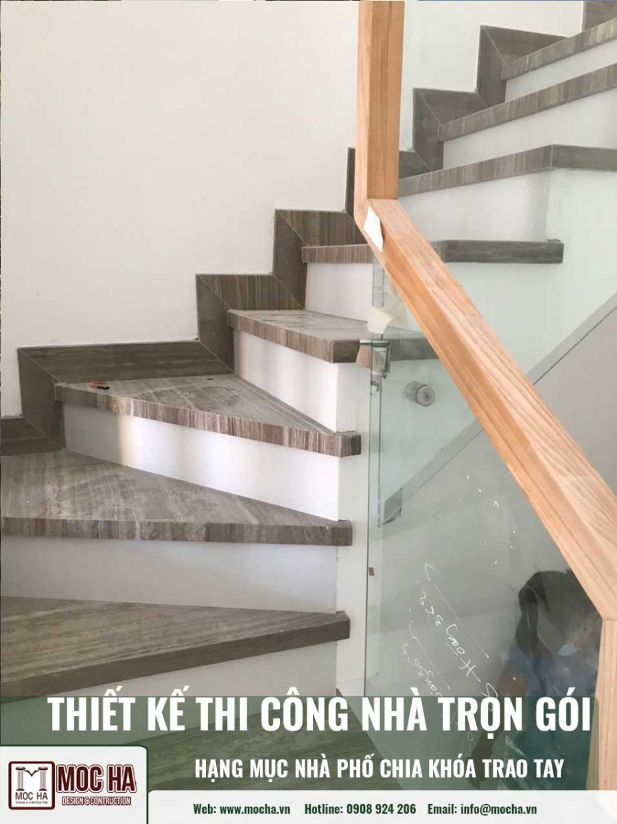 thi-cong-cau-thang-kinh-hcm